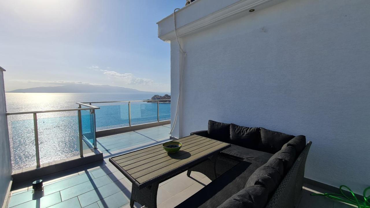 شقة Rocknest Sea View Penthouse ساراندا المظهر الخارجي الصورة