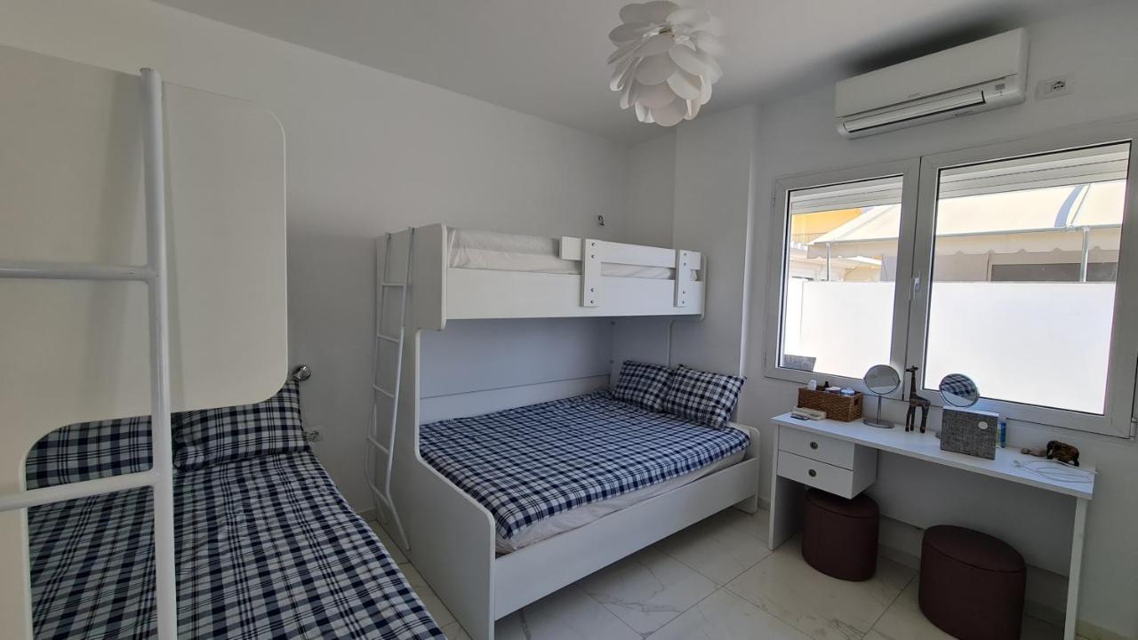 شقة Rocknest Sea View Penthouse ساراندا المظهر الخارجي الصورة