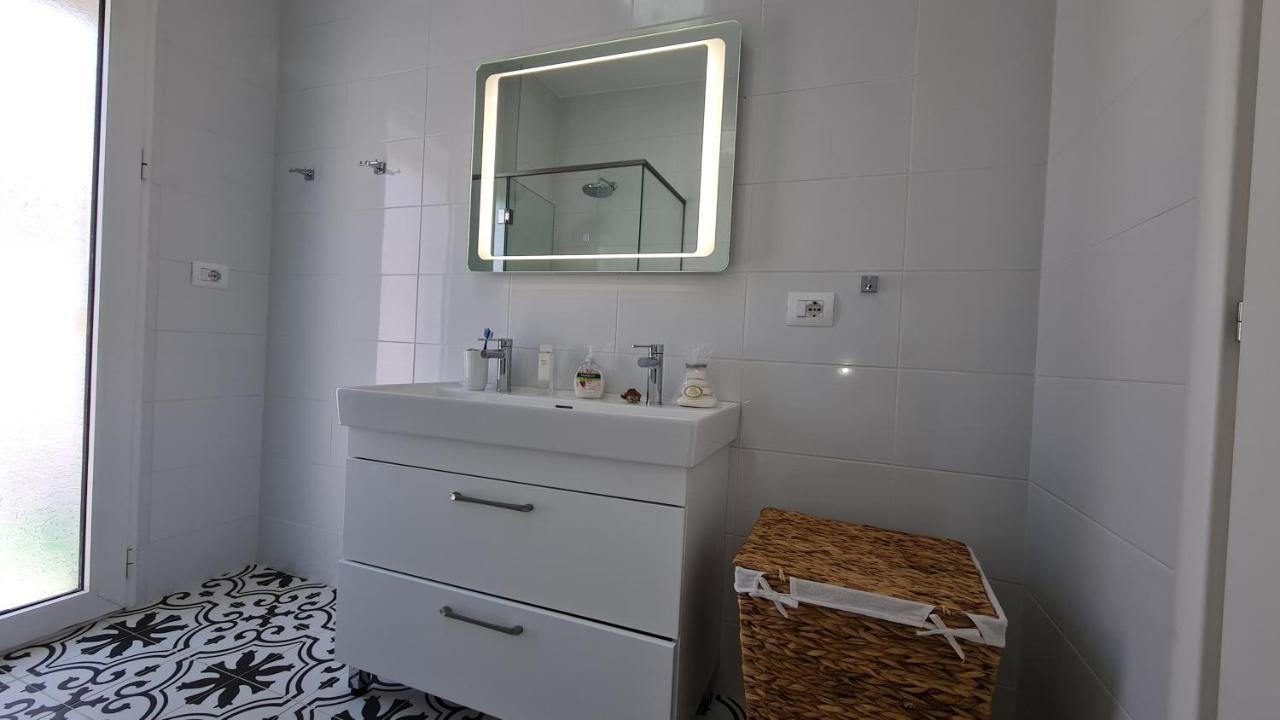 شقة Rocknest Sea View Penthouse ساراندا المظهر الخارجي الصورة