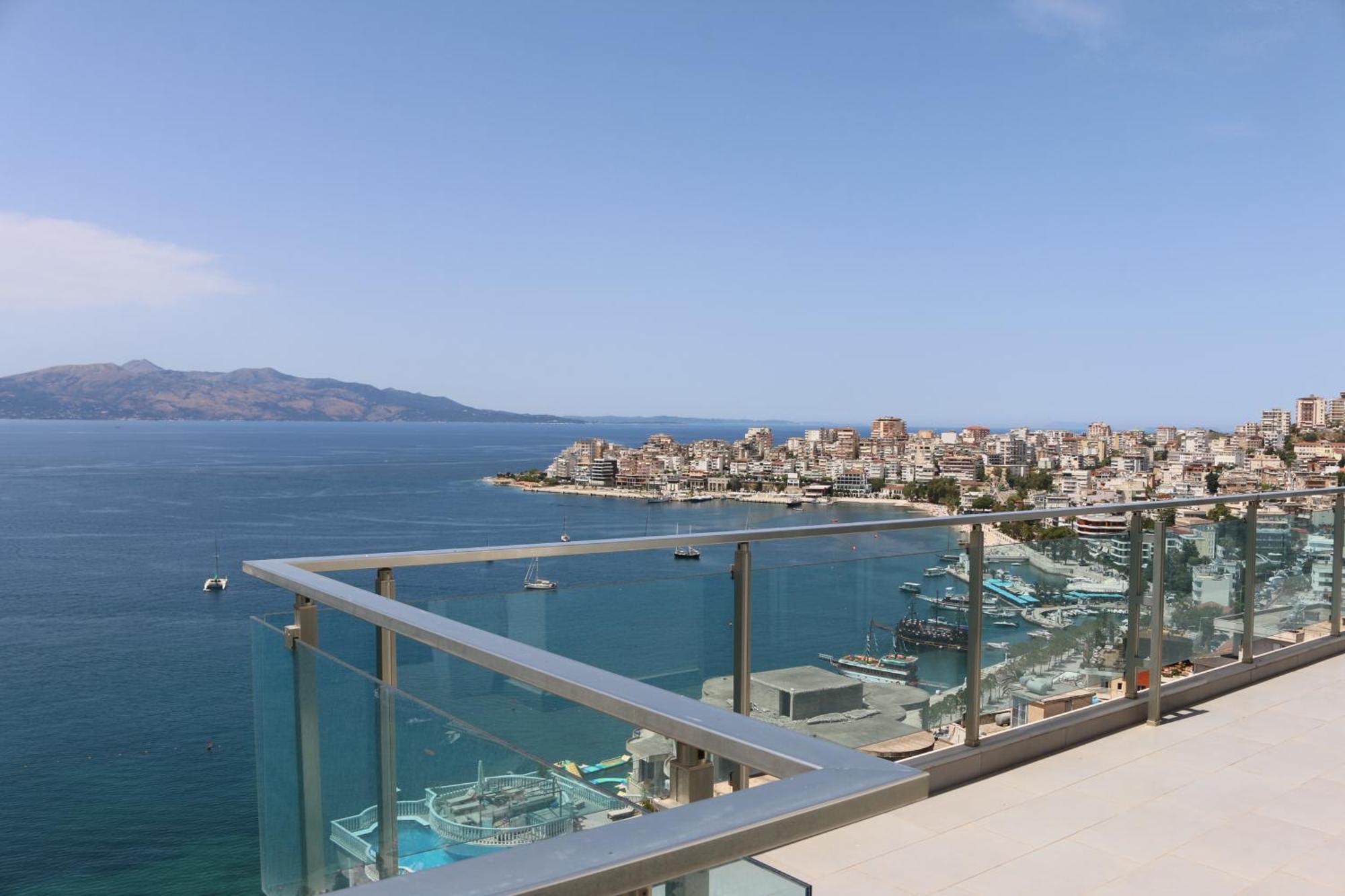 شقة Rocknest Sea View Penthouse ساراندا المظهر الخارجي الصورة